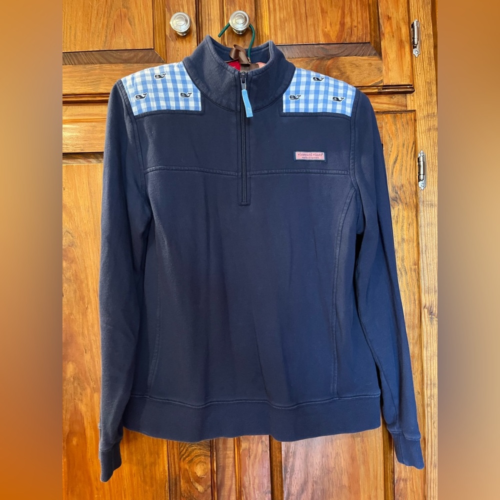 Vineyard Vines Navy Blue w/Embroidered Whales Across Gingham Shoulders Medium